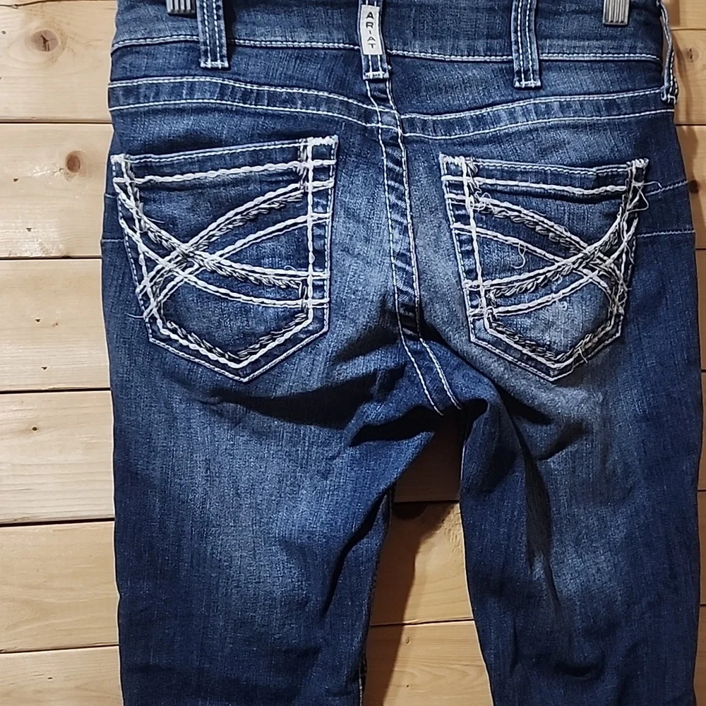 Ariat Real Denim Size 27R Bootcut Inseam 32in - Picture 2 of 7